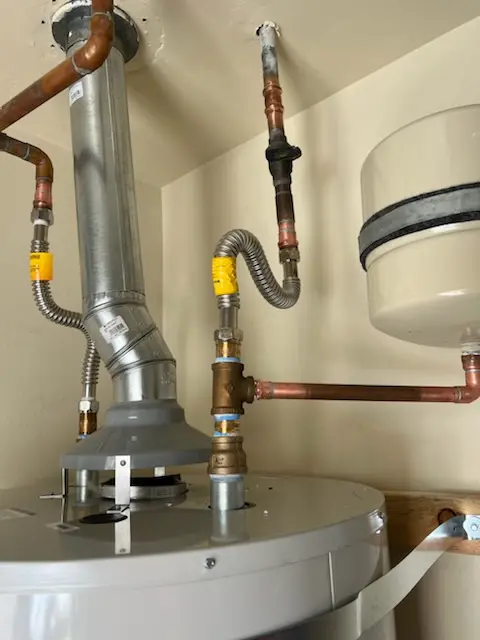 Water heater installation and plumbing repair in Snowdenville